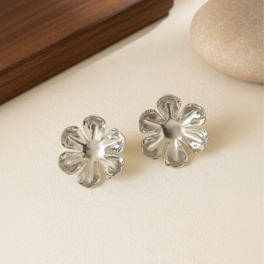 Silver Flora